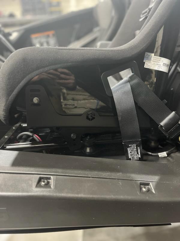 POLARIS TURBO R/PRO R SEAT MOUNT