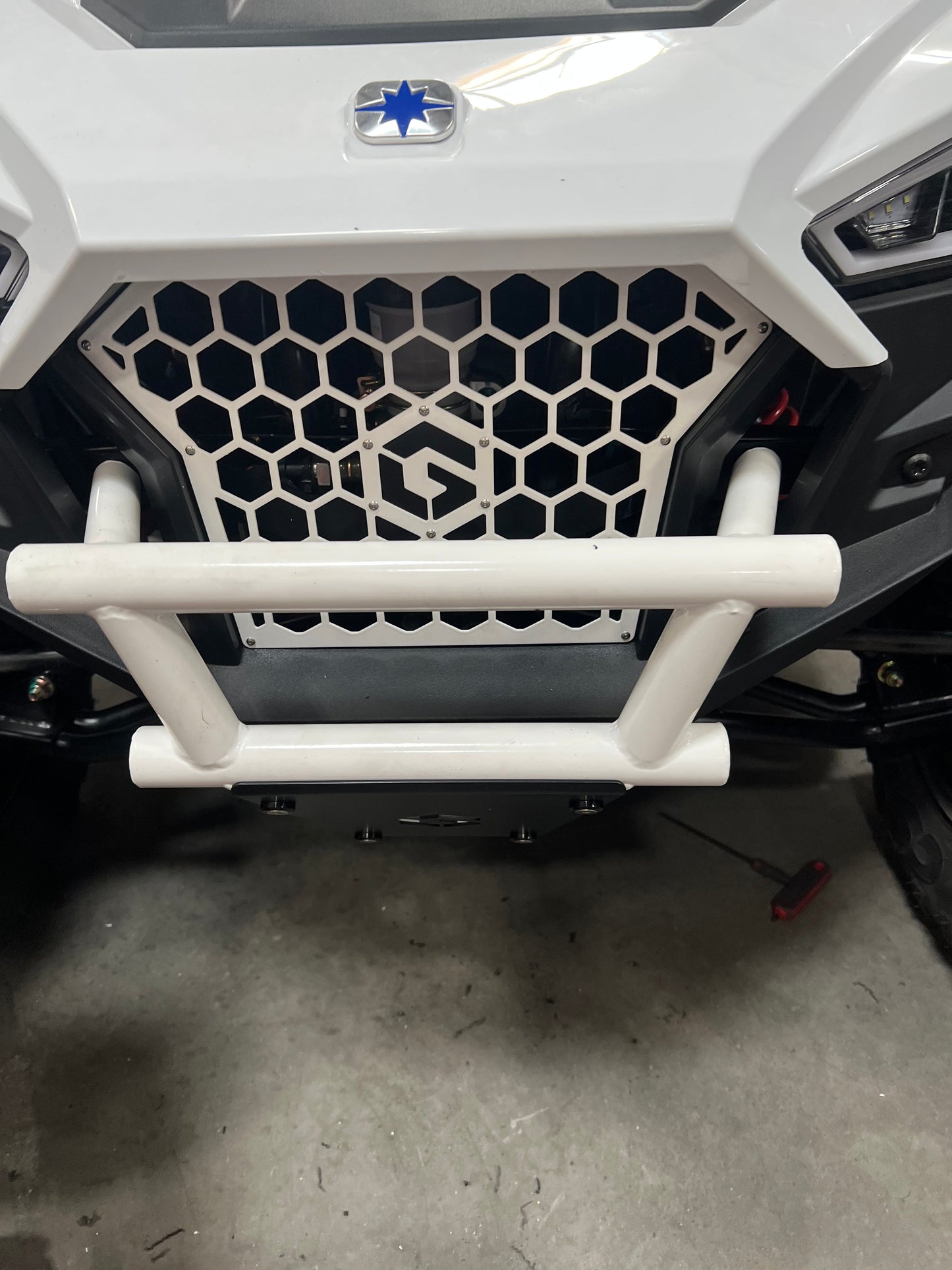 POLARIS RZR 200 - GRILLE